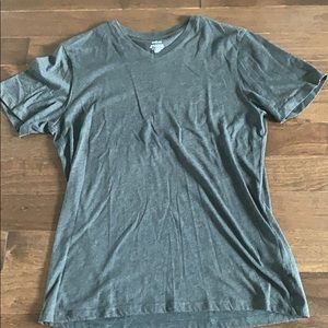 V neck tshirt
